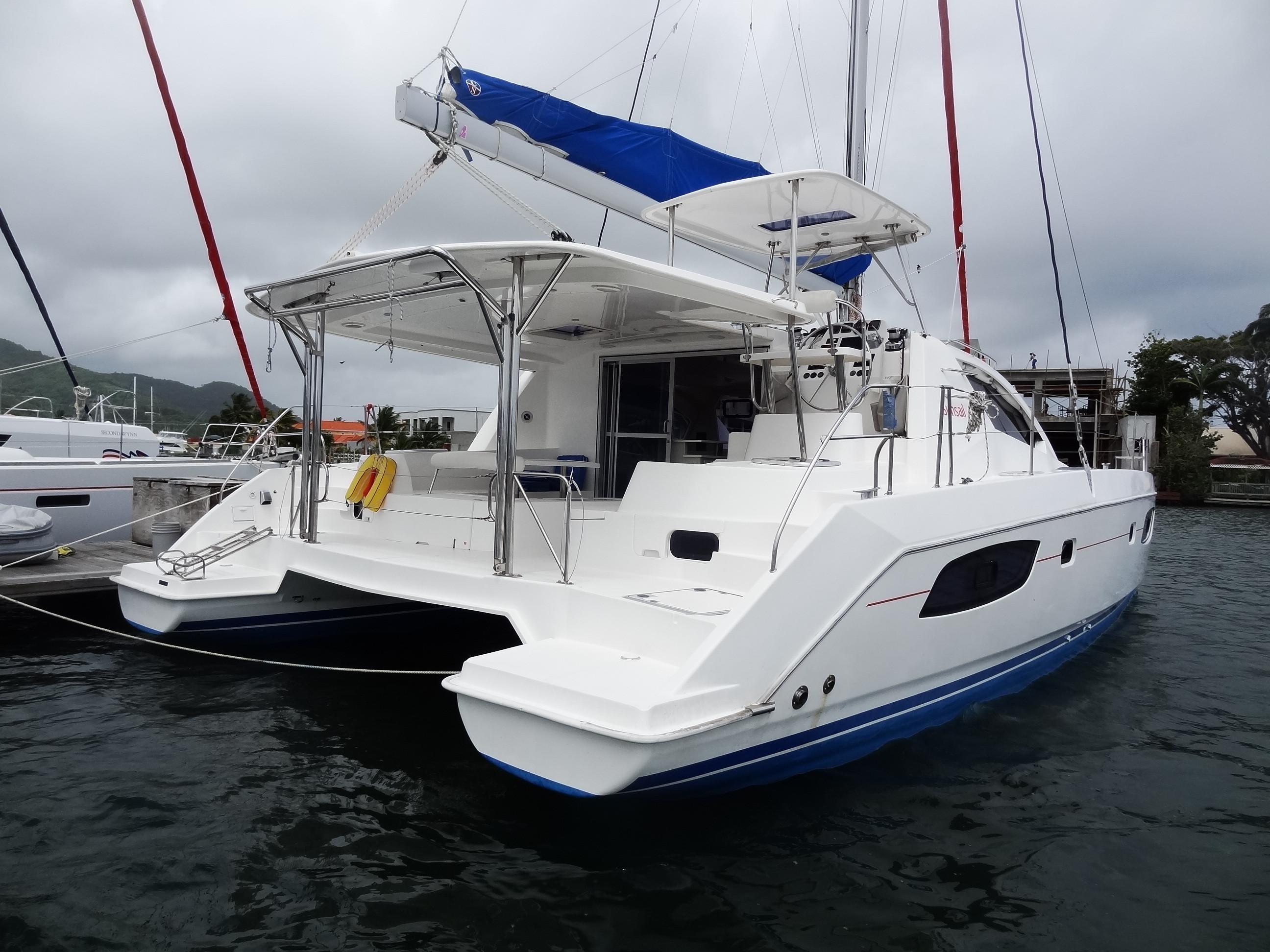 leopard 44 power catamaran